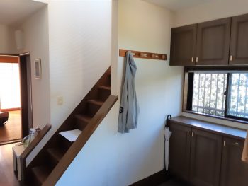 階段下収納(入口・施工前)