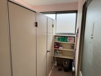 ④掃除道具入れ